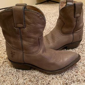 Frye Billy Short Bootie Sz 6.5